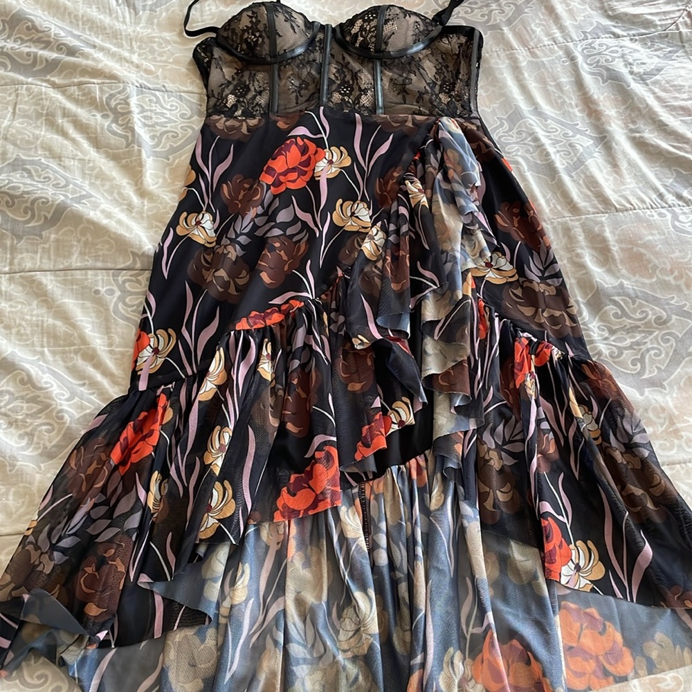 Dress - Picture 7 of 12